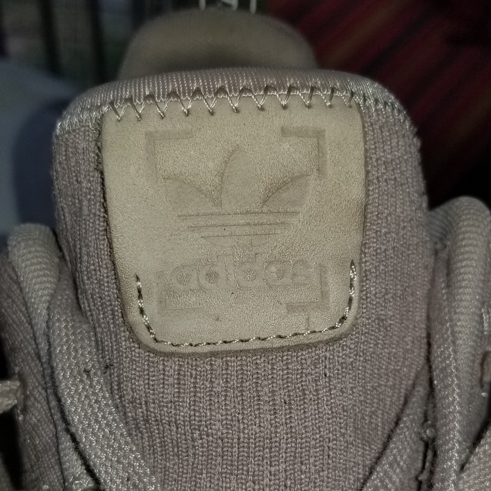 *PRE LOVED* Men's Adidas Boost Sneakers - Picture 6 of 7